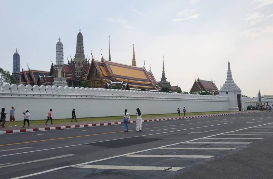 Wat Phra Kaew (Emerald Buddha)